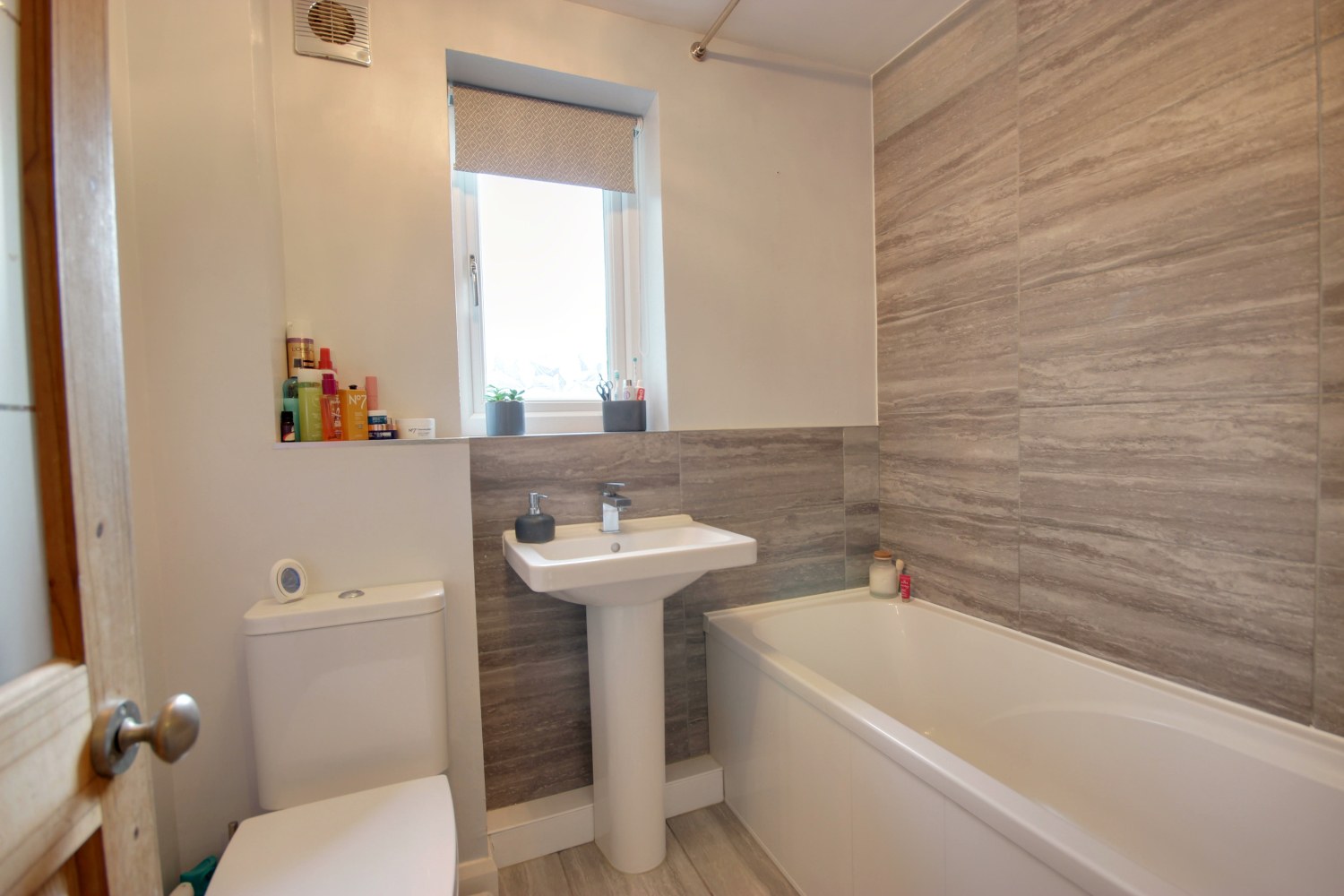 42 Chester Avenue, Beverley, photo 15