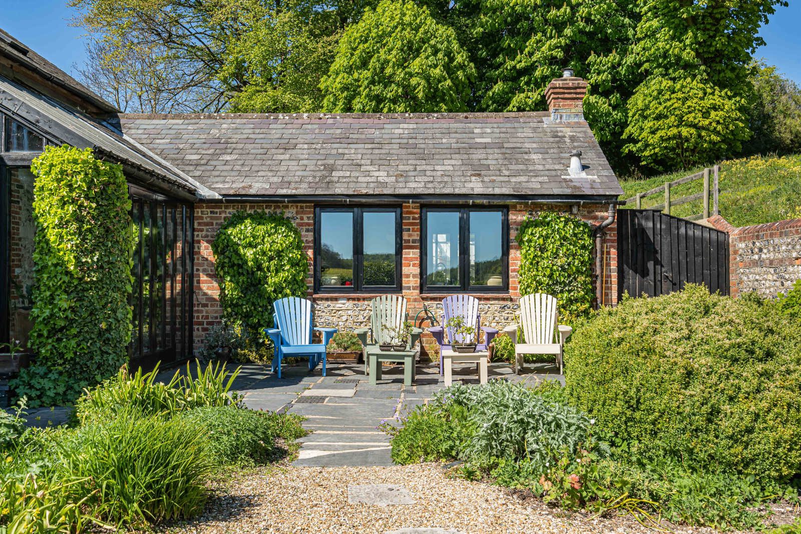 Basingstoke Road, Shalden, Alton, Hampshire, GU34, photo 39