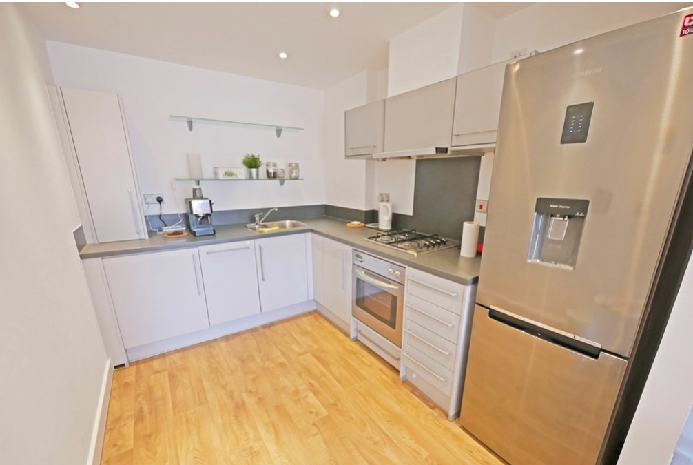 307 Riverbank Point 114 High Street, Uxbridge, photo 4