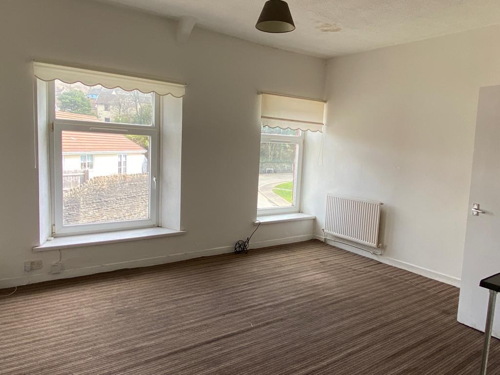 Flat For Rent High Street