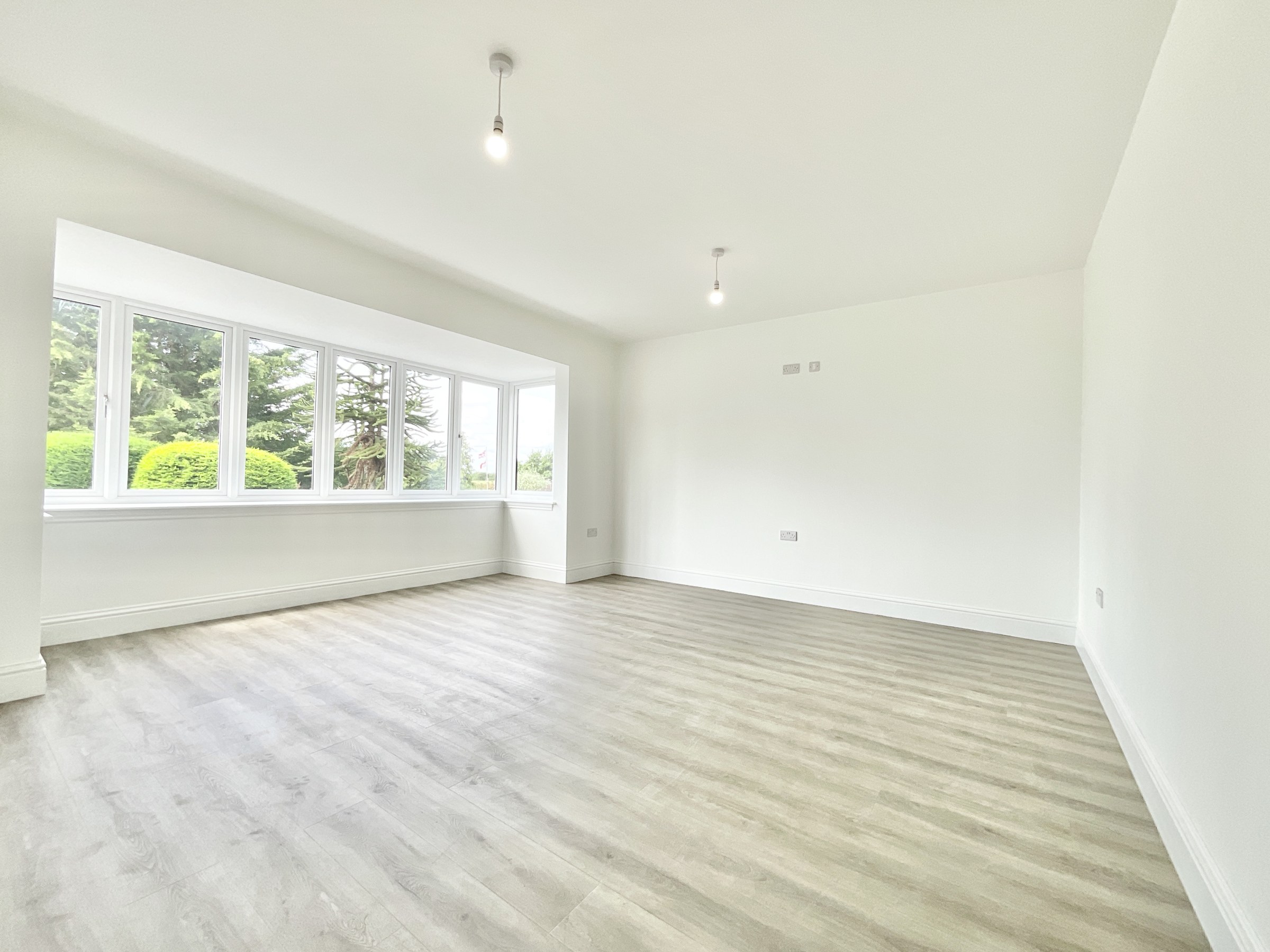 Waters Upton, Telford, TF6, photo 3