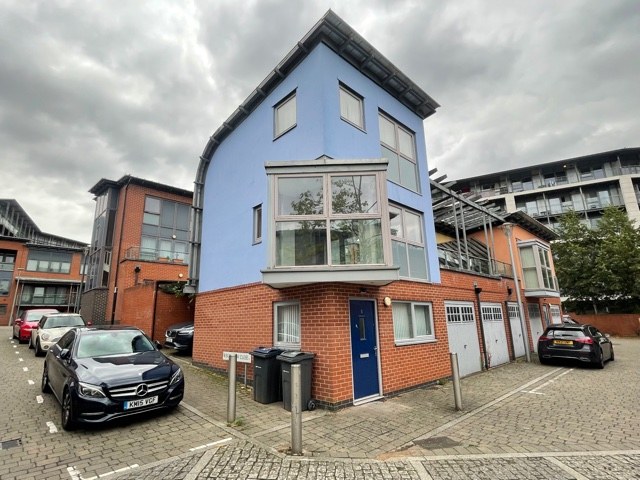Bradshaw Close