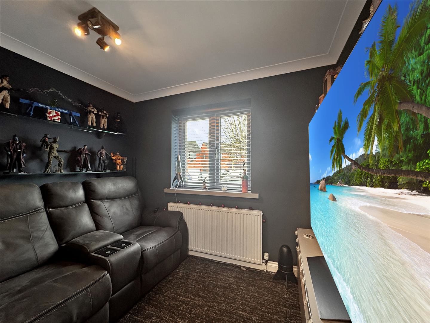 Forrester Close, Cosby., photo 11