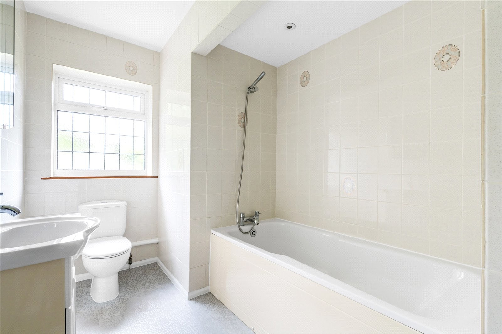 Dwelly Lane, Edenbridge, Kent, TN8, photo 12