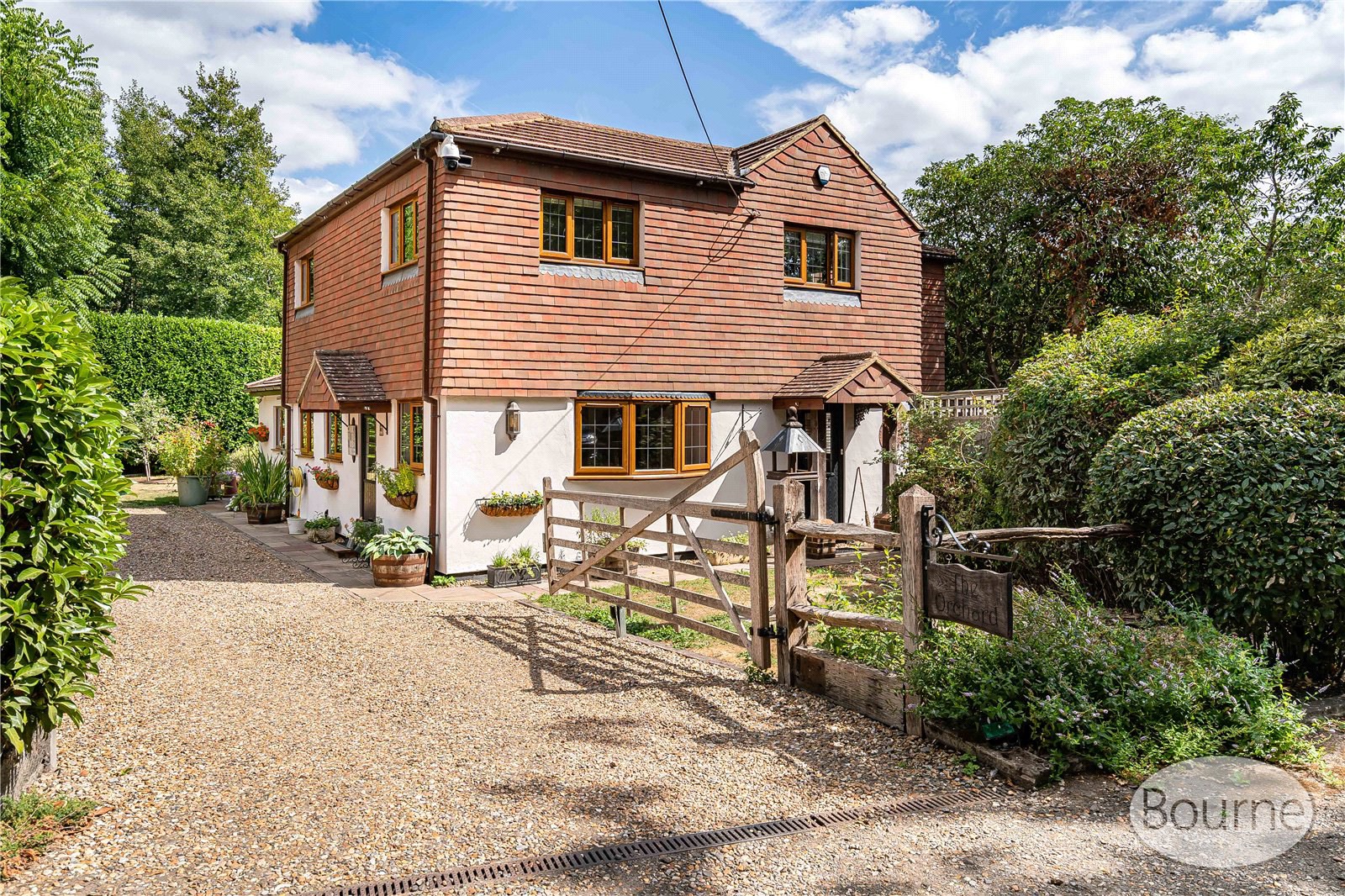 Burdenshott Road, Worplesdon, Guildford, Surrey, GU3