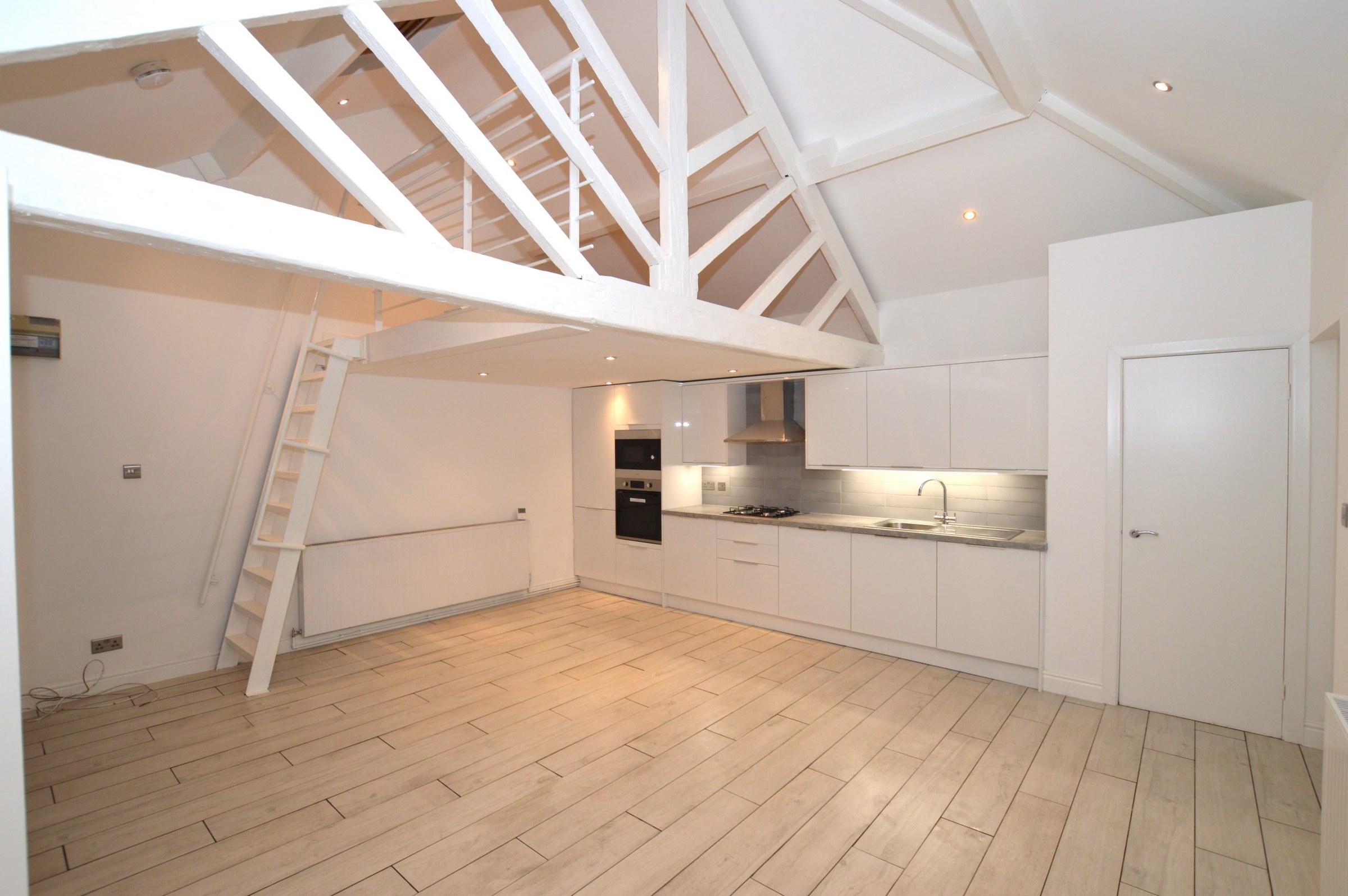 Flat to rent in NOW LET! Flat 7, Harrogate