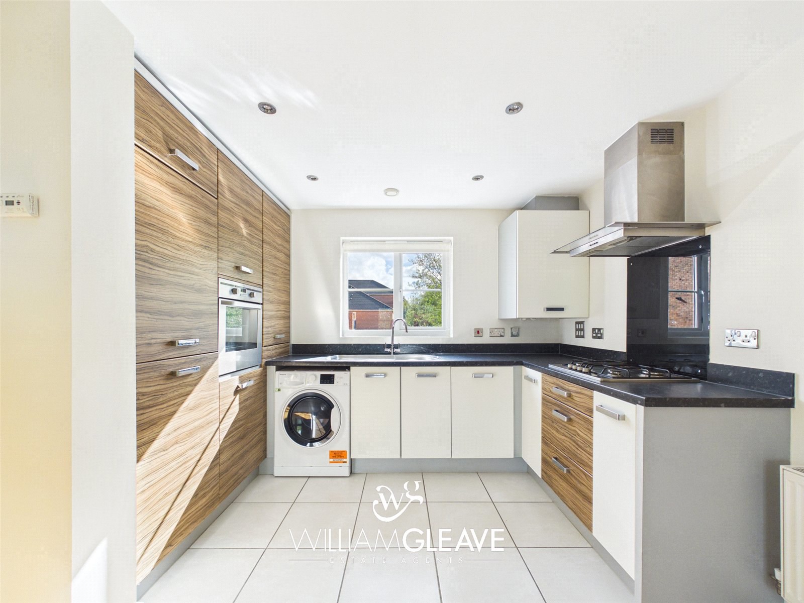 Pendinas, Wrexham, LL11, photo 4