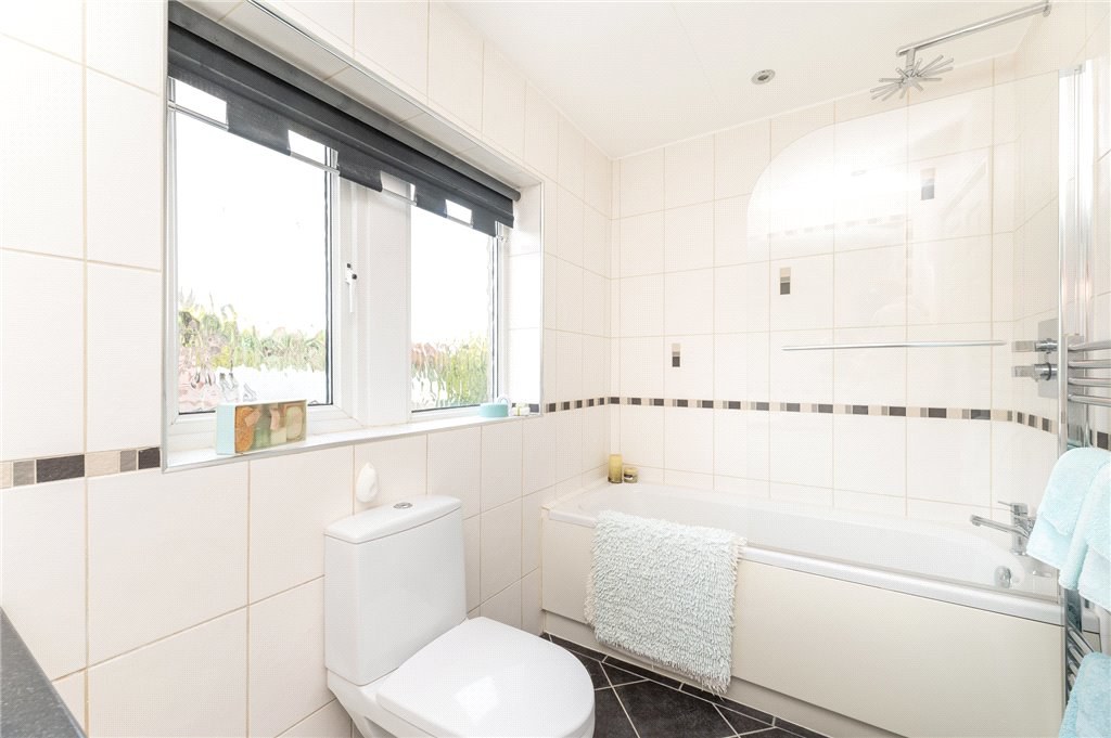 Chat Hill Road, Thornton, Bradford, West Yorkshire, BD13, photo 11