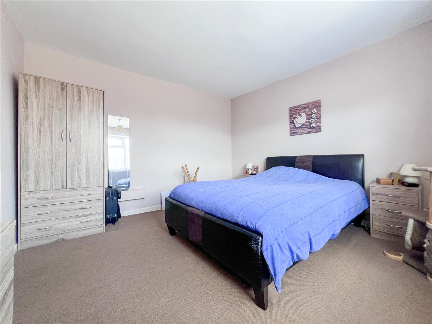 Queens Drive, Leek, ST13 6PZ, photo 8