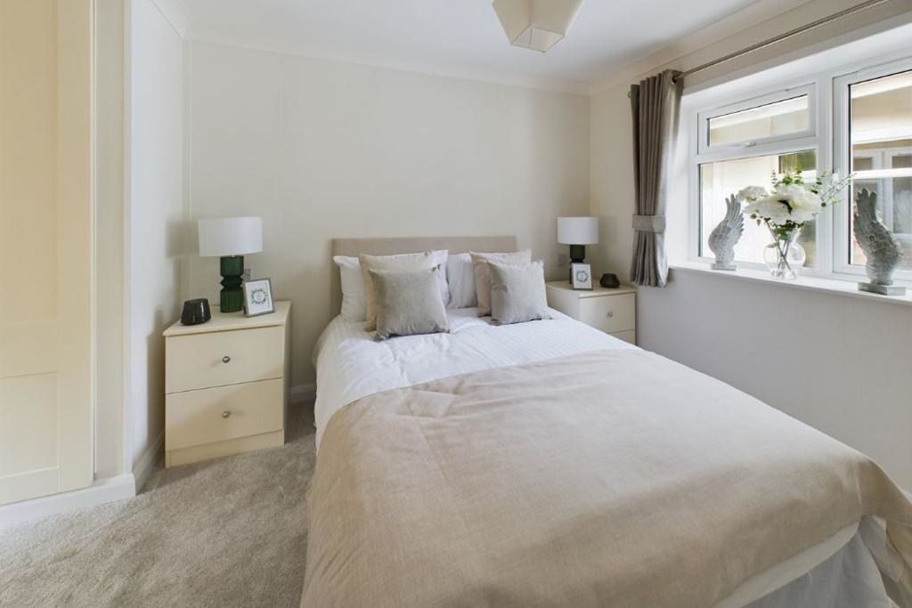 The Grove, Woodside, LU1, photo 15