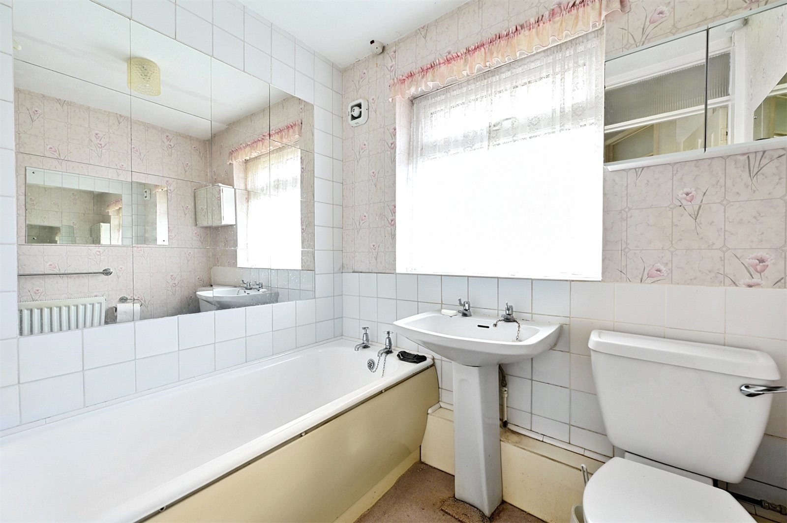 Hazel Road, Ash Green, Guildford, Surrey, GU12, photo 8