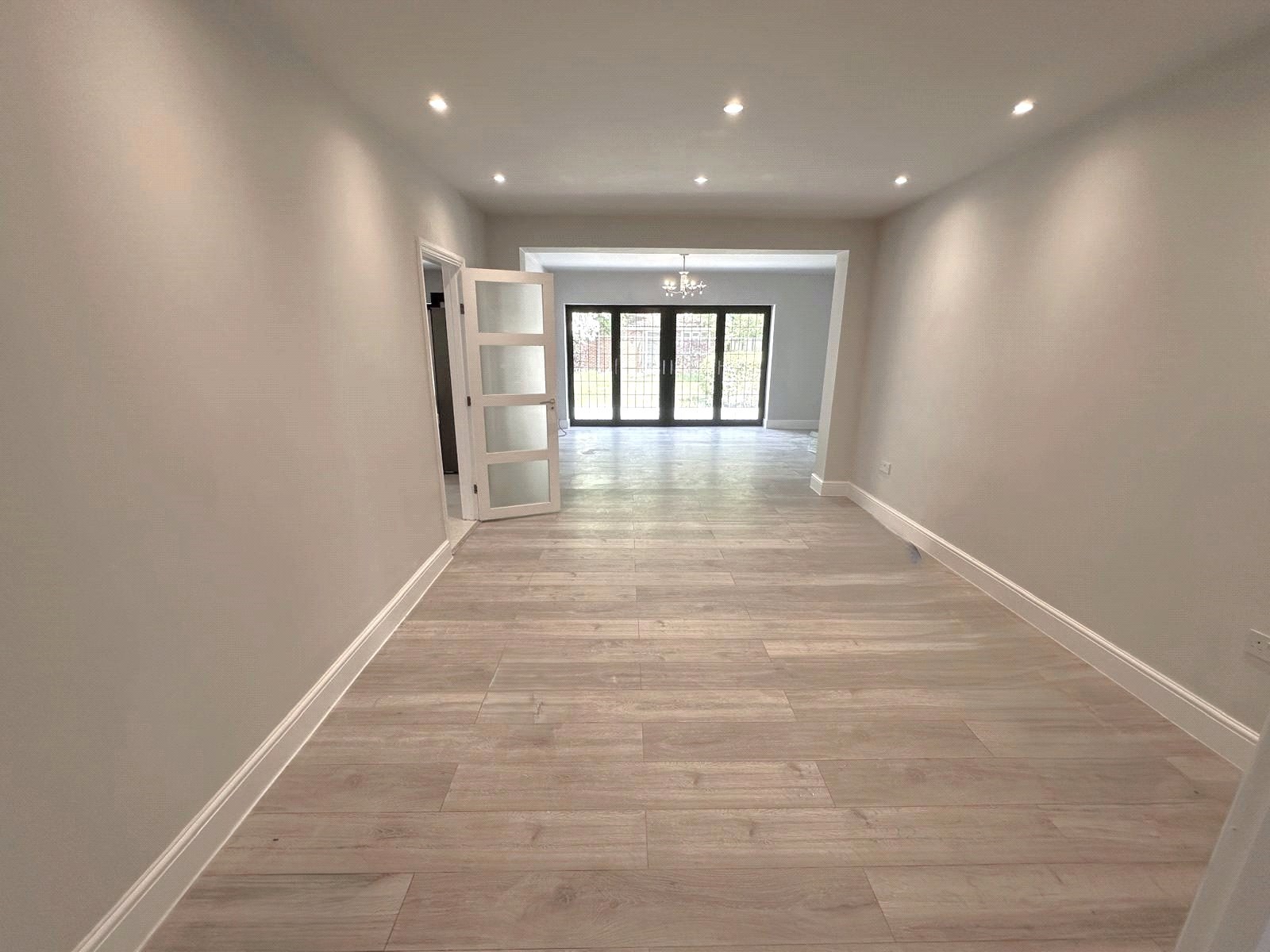 The Greenway, Ickenham, Greater London, UB10, photo 2