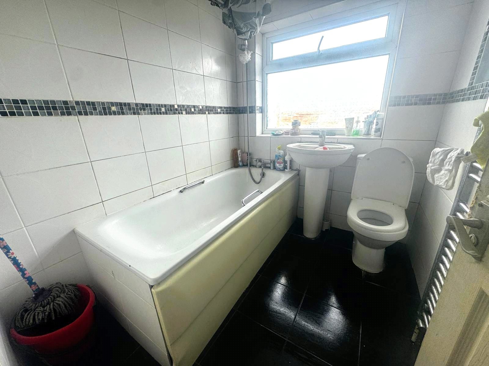 Stormount Drive, Hayes, Greater London, UB3, photo 5