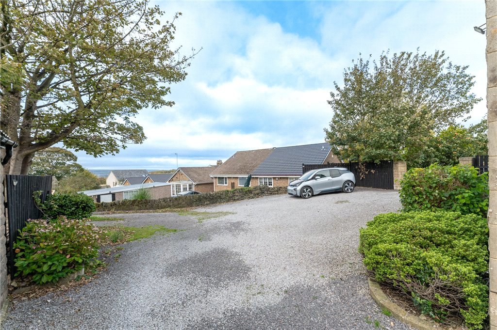 Old Apple Tree Lane, Allerton, Bradford, West Yorkshire, BD15, photo 32