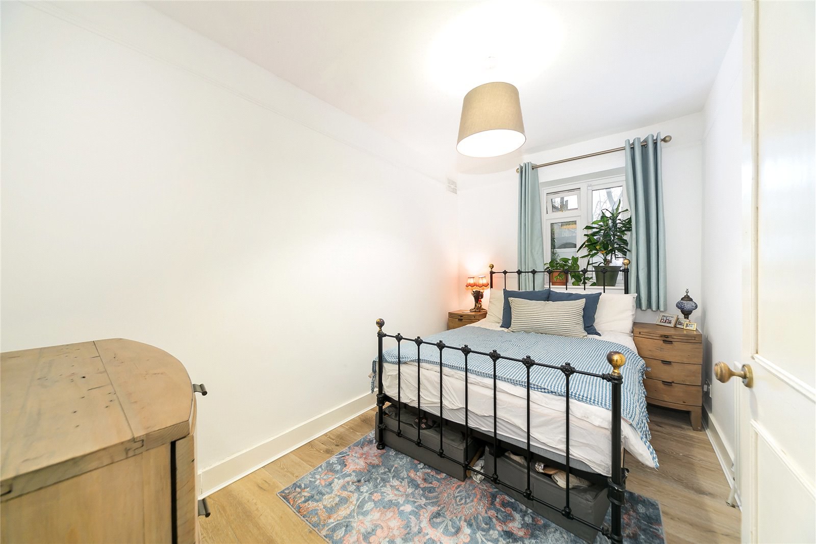 South Lambeth Road, Stockwell, SW8, photo 7