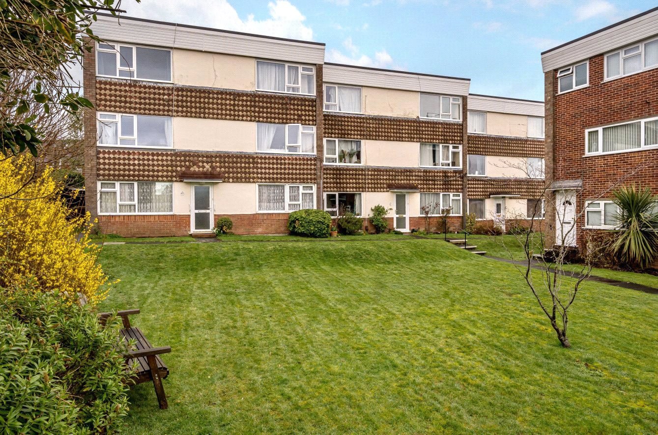 Winton Court, Petersfield, Hampshire, GU32
