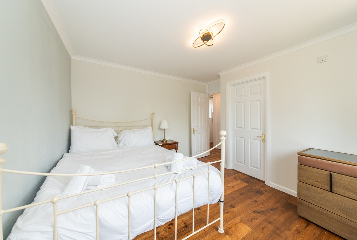 Hilmanton, Reading, RG6, photo 28