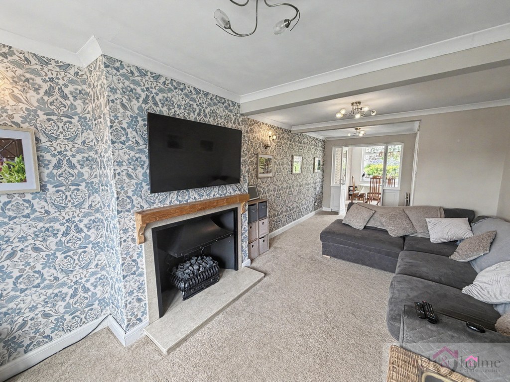 High View Road, Leek, Staffordshire, ST13 5BS, photo 2