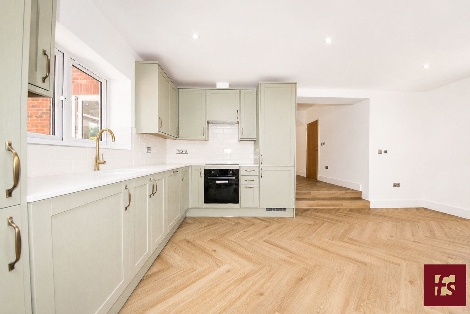 Hunters Mews, Hancombe Road, Sandhurst, Berkshire GU47 8NP, photo 6