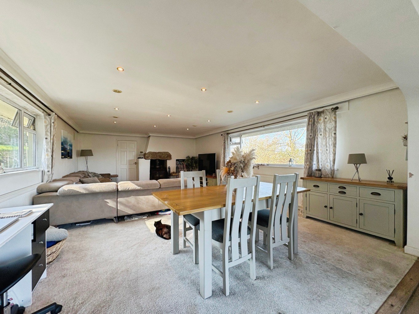 Helston, Spacious property set within approximately 3 acres, photo 4