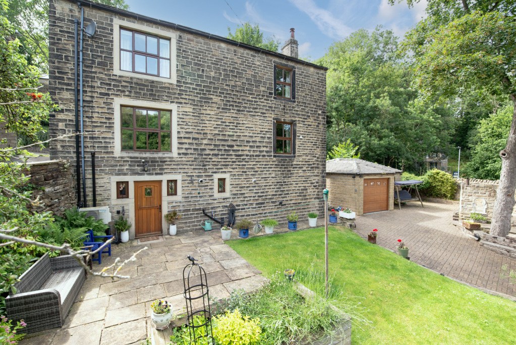 Otley Road, East Morton, West Yorkshire, BD20