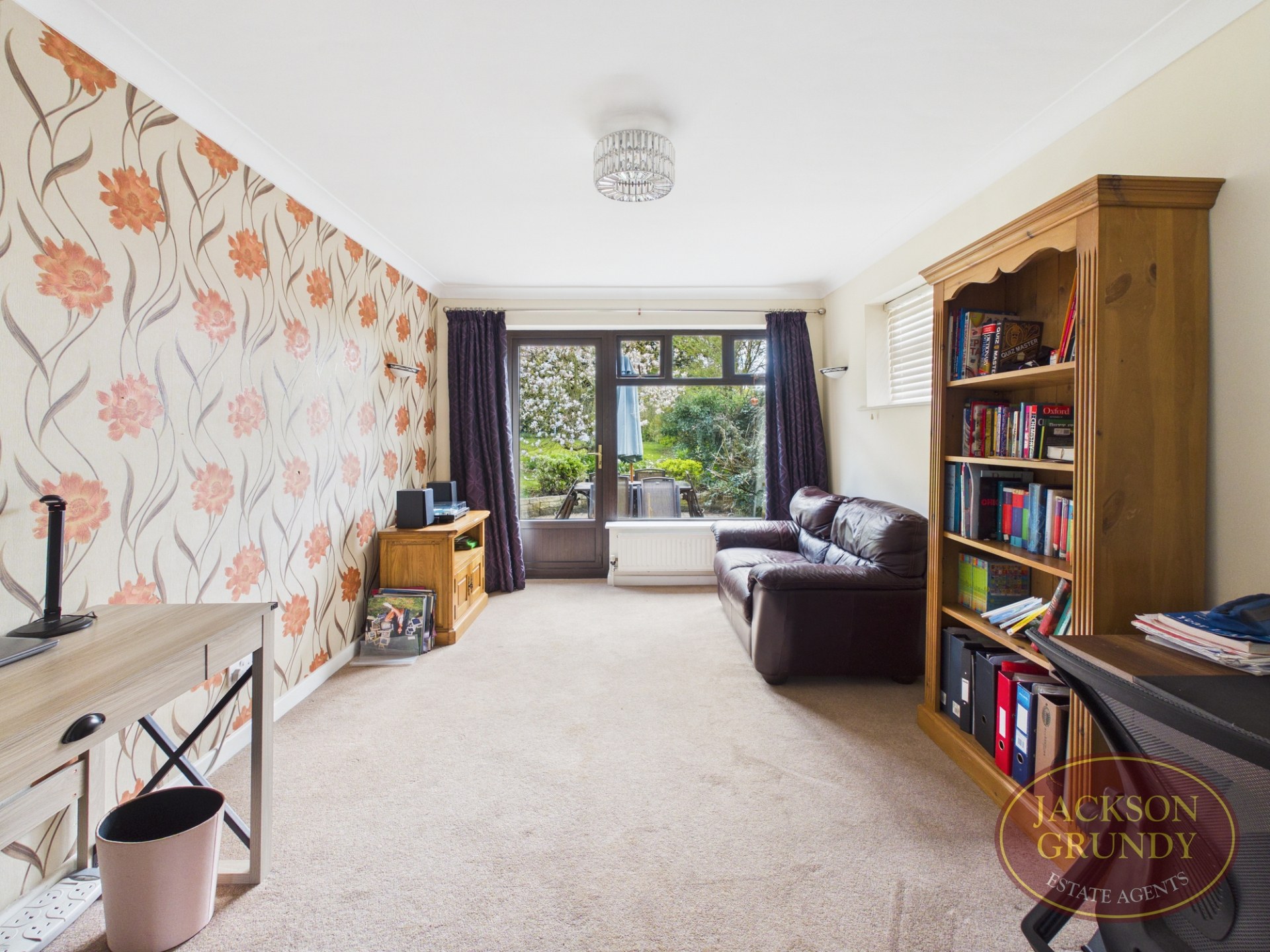 Main Street, Watford, NN6 7UY, photo 3