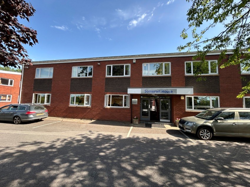 Home to rent in Suite Somerset House, Lingerfield