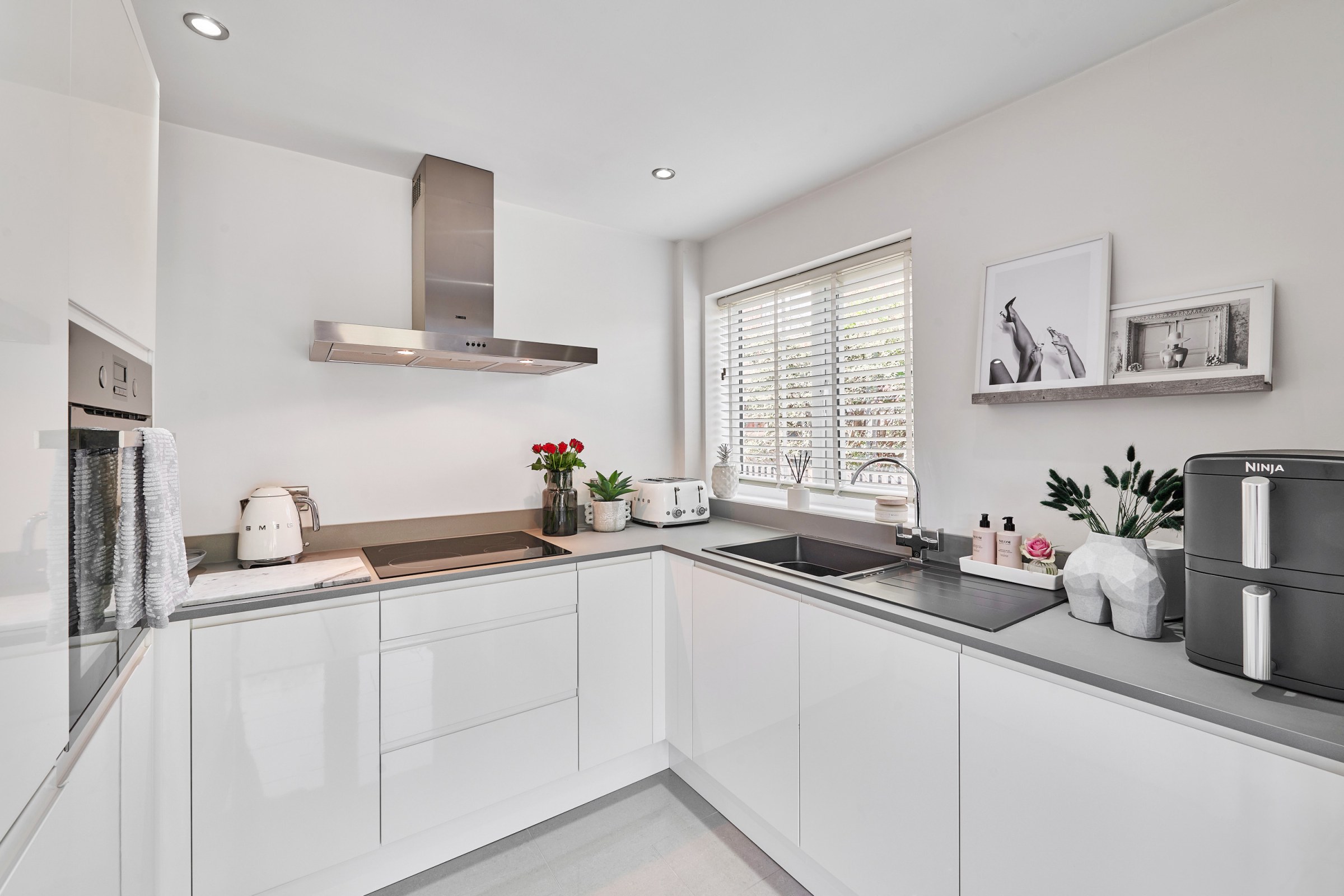 Rosslyn Road, Vicars Cross, CH3, photo 10