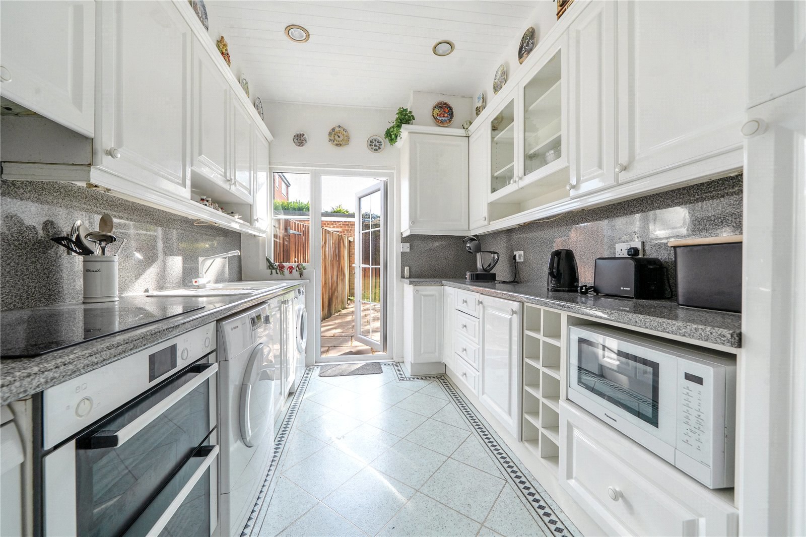 Park Avenue, Enfield, EN1, photo 3