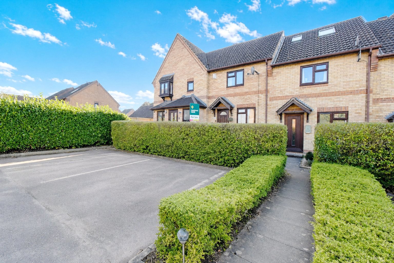 Bowling Green Drive, Hook, Hampshire, RG27