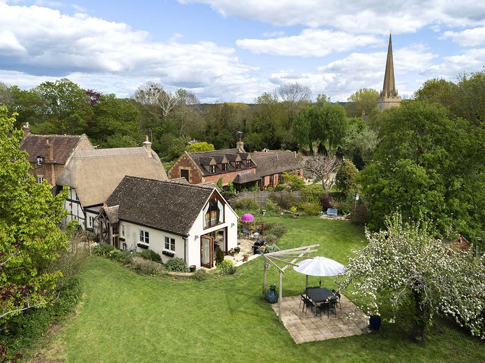 The Cross, Childswickham, Broadway, Worcestershire, WR12, photo 2