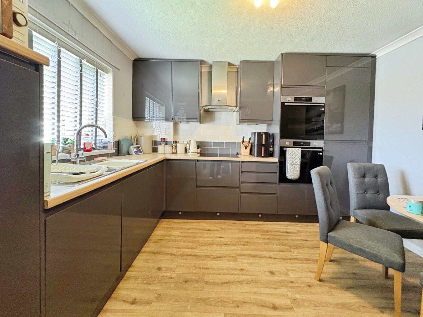 Helston, Ideal family home, photo 2