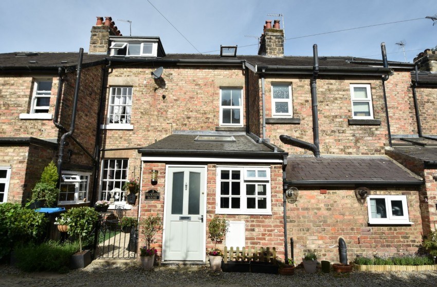 3 bed terraced to rent in Flaxton Terrace, Pannal