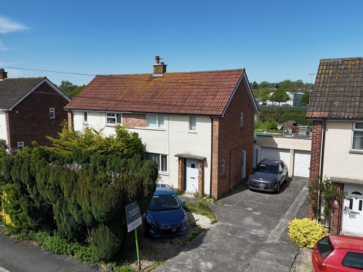 Strode Road