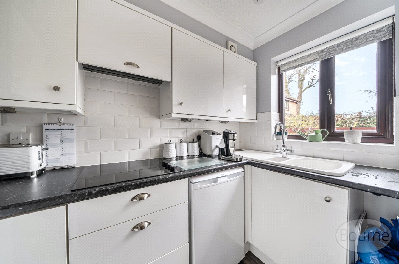Candleford Gate, Tower Close, Liphook, Hampshire, GU30, photo 3