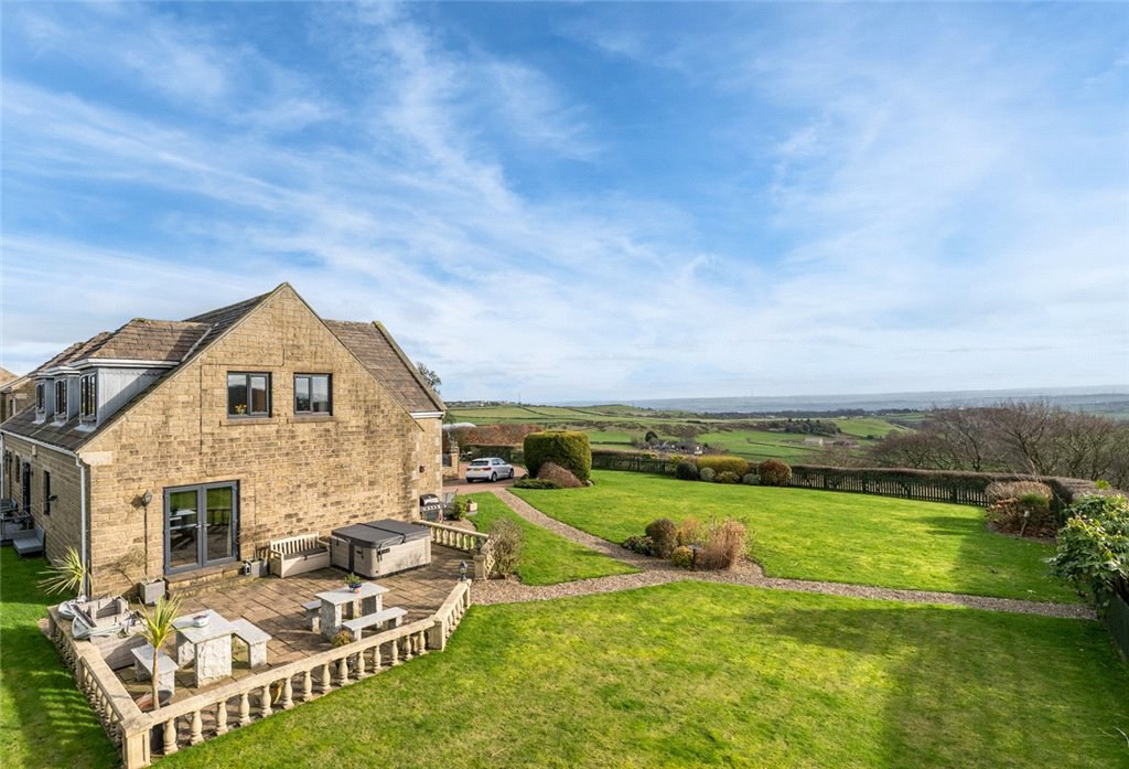 Jonscroft, Queensbury, Bradford, West Yorkshire, BD13, photo 3