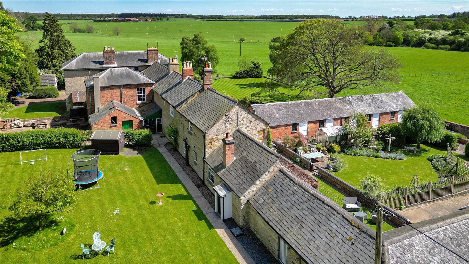 Ravenstone Lane, Horton, Northamptonshire, NN7, photo 2