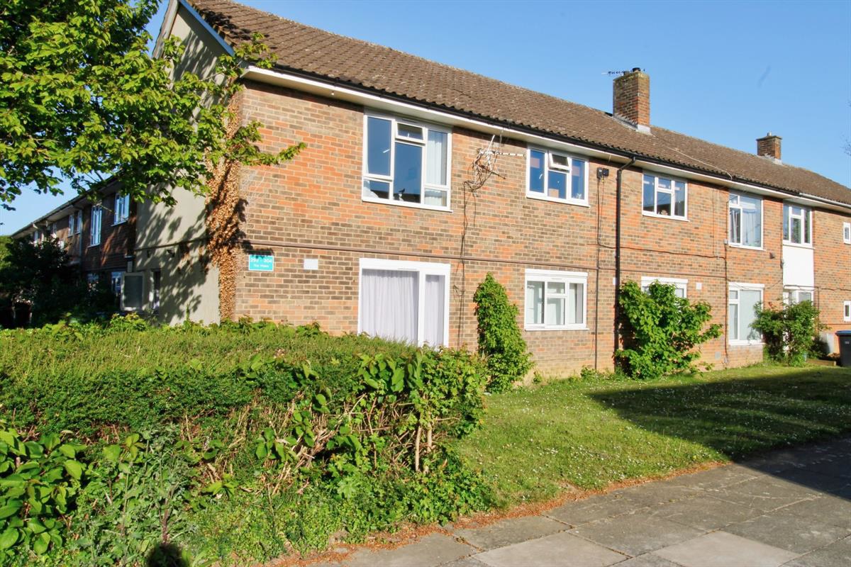 The Hides, Harlow