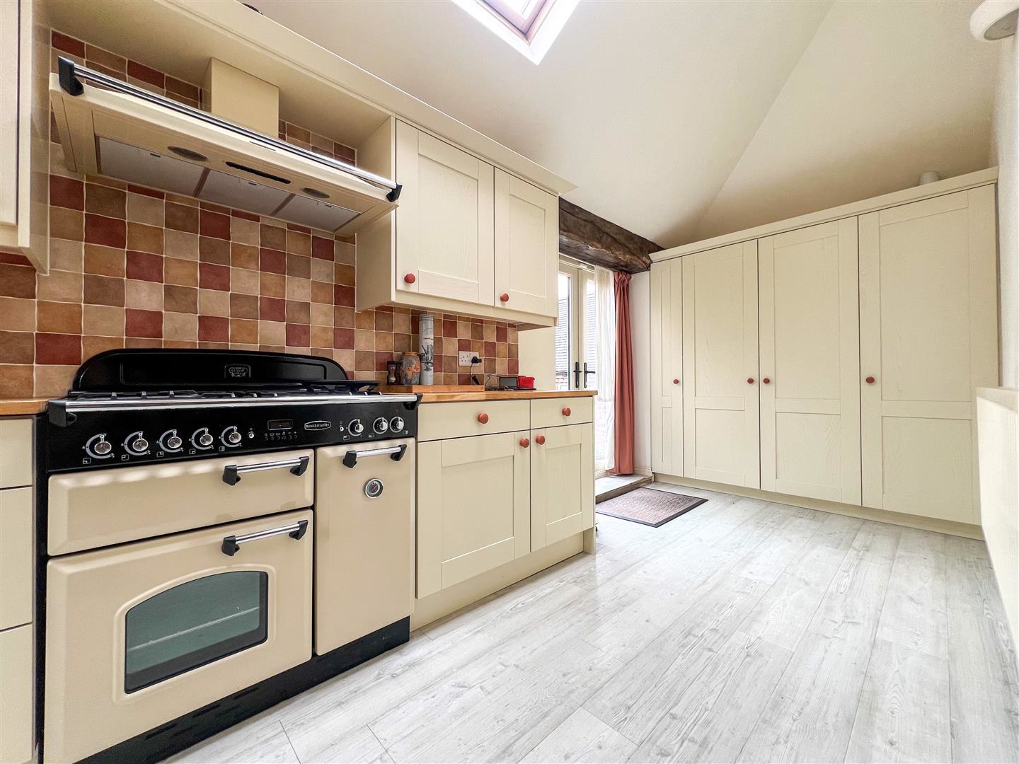 High Lane, Brown Edge, ST6 8RU., photo 28
