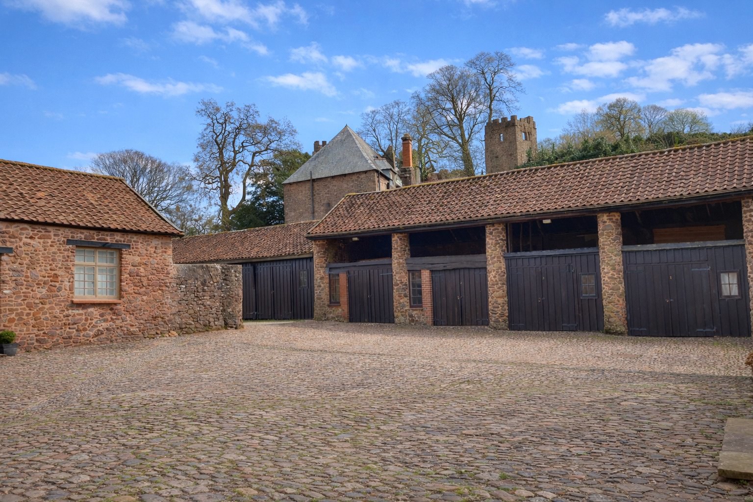 Castle Hill, Dunster, Minehead, Somerset, TA24, photo 9