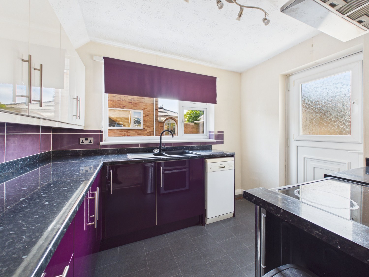 Denshaw Drive Morley, Leeds, West Yorkshire, LS27, photo 6