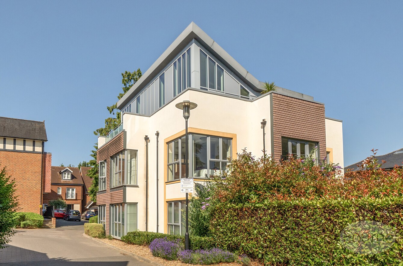 Uplands Road, Boxgrove Gardens, Guildford, GU1, photo 20