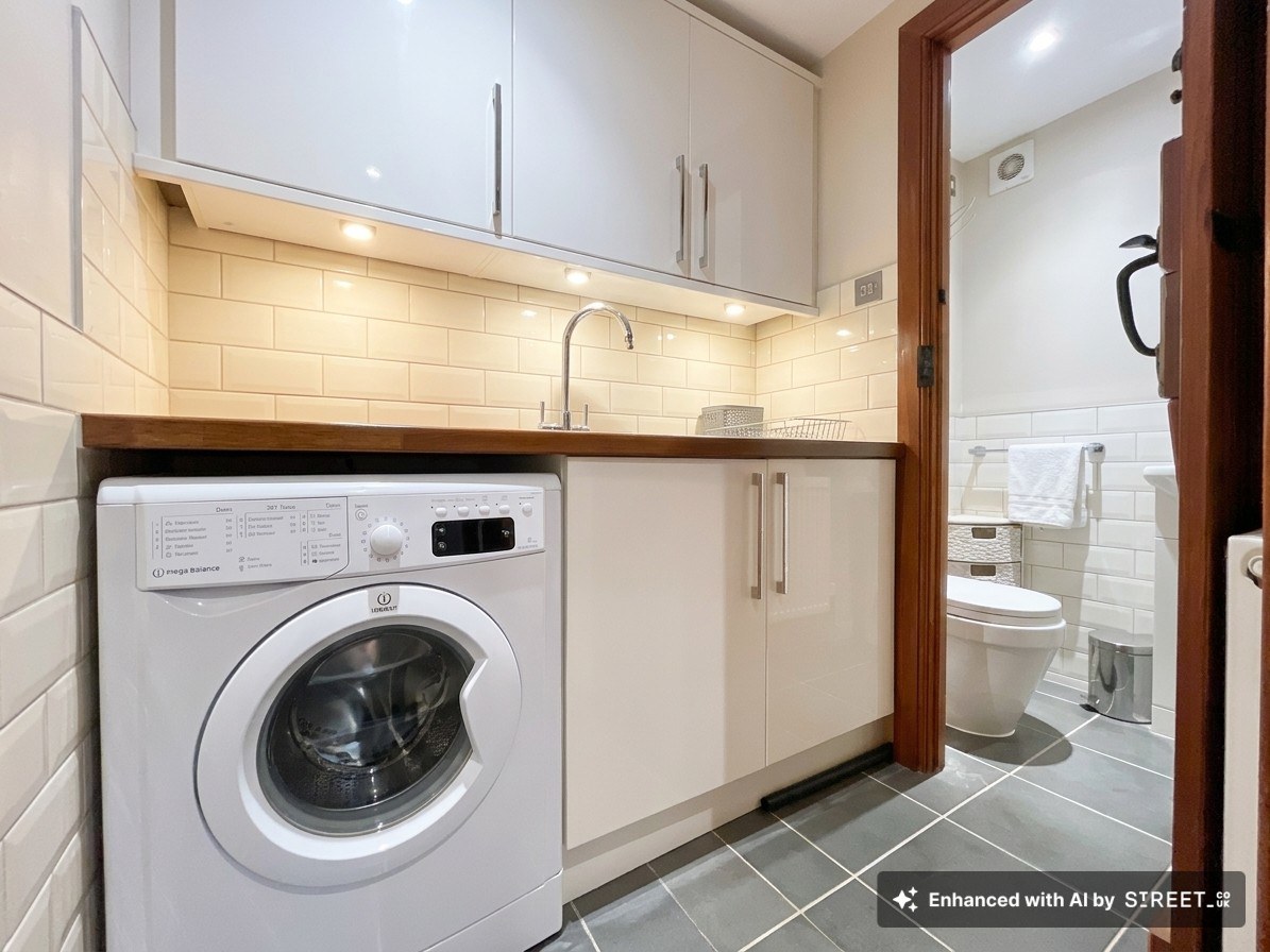 Bridgeman Court, Weston-Under-Lizard, TF11, photo 13
