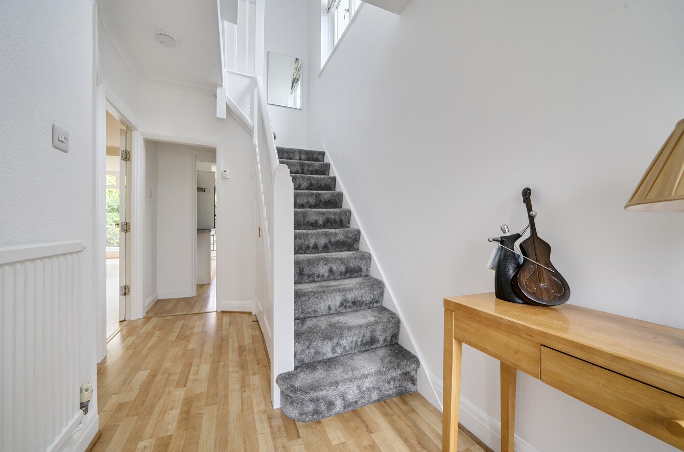 East Walk, East Barnet, EN4, photo 4