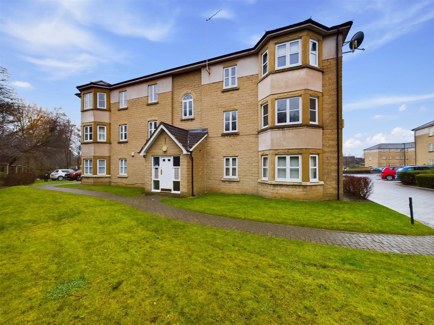 Carnoustie Court