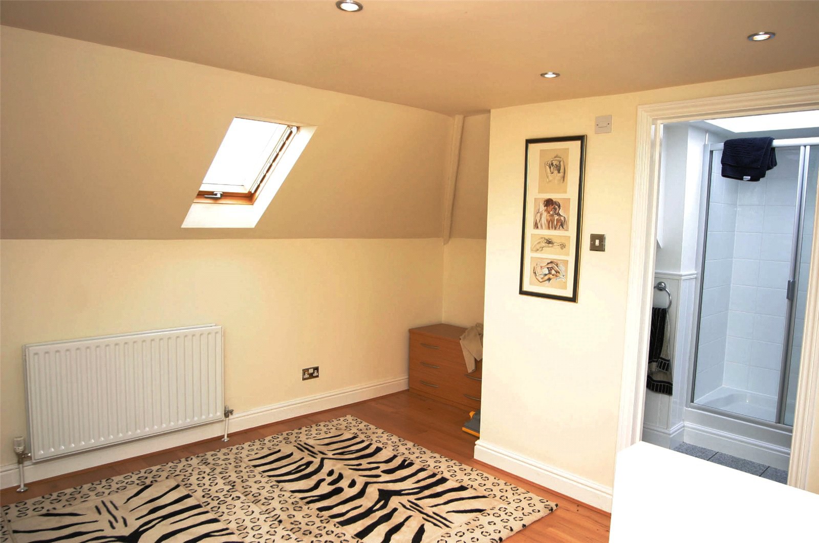 Coronation Court, Green Road, Newmarket, Suffolk, CB8, photo 10