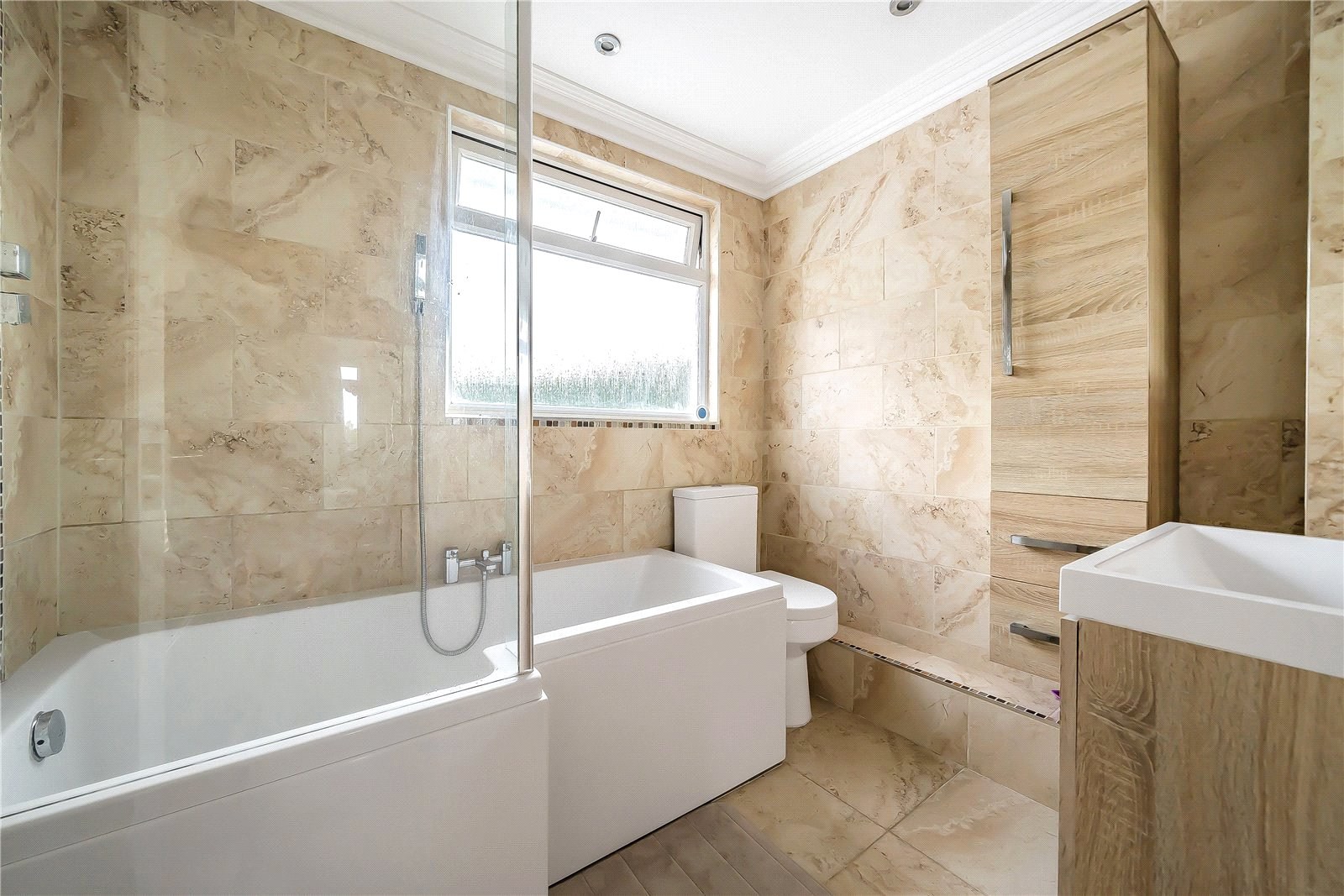 Robin Close, Alton, Hampshire, GU34, photo 8