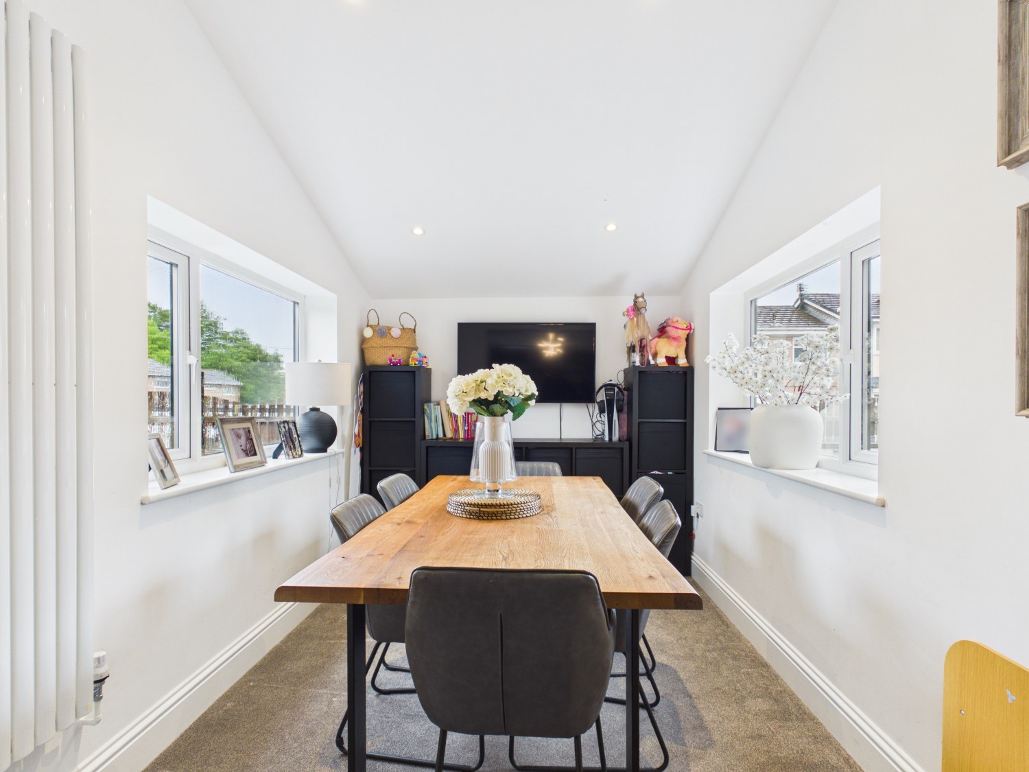 Silverton Close, Hyde, SK14 3DG, photo 6