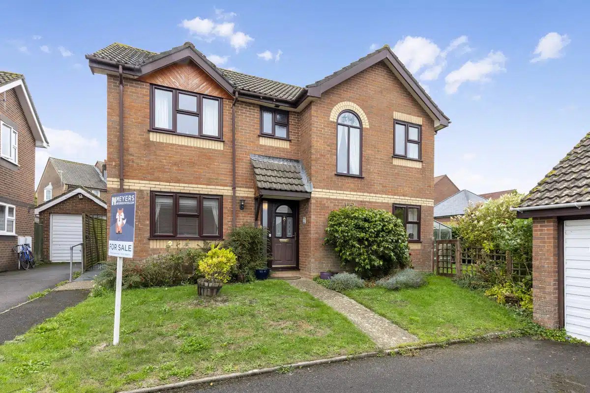 Elm Close