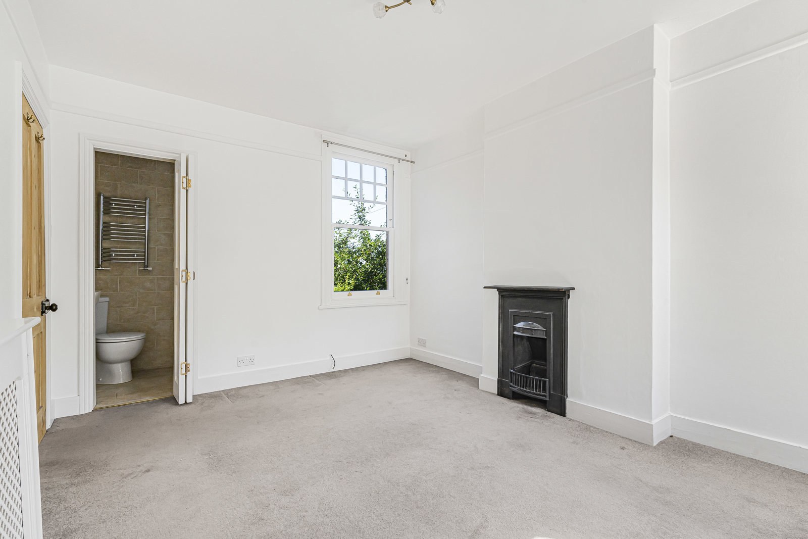 Wodeland Avenue, Guildford, Surrey, GU2, photo 10